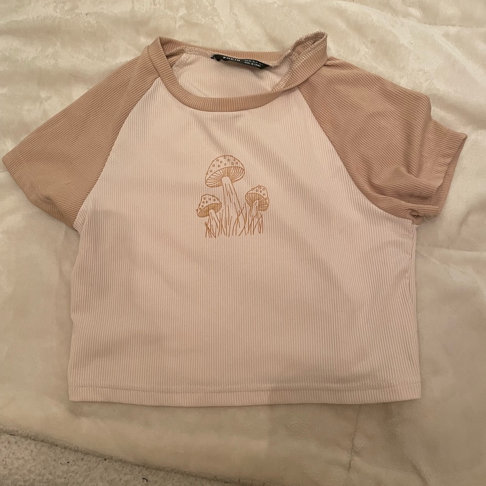 small mushroom crop top